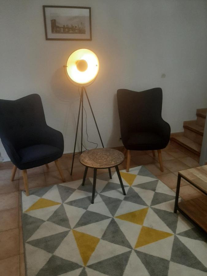 MAISON 100 M2, Terrasse 25 m2, Clim, 3 chbs avec tv, parking Pierrelatte Extérieur photo