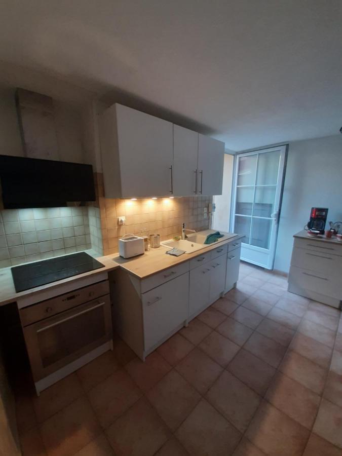 MAISON 100 M2, Terrasse 25 m2, Clim, 3 chbs avec tv, parking Pierrelatte Extérieur photo