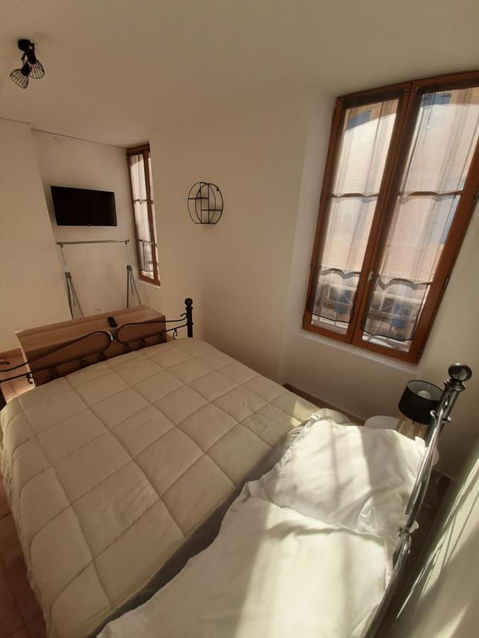 MAISON 100 M2, Terrasse 25 m2, Clim, 3 chbs avec tv, parking Pierrelatte Extérieur photo